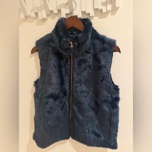 J Crew / Crewcuts faux fur Vest Navy Blue, gold zipper, XL girls fits like Sz 4